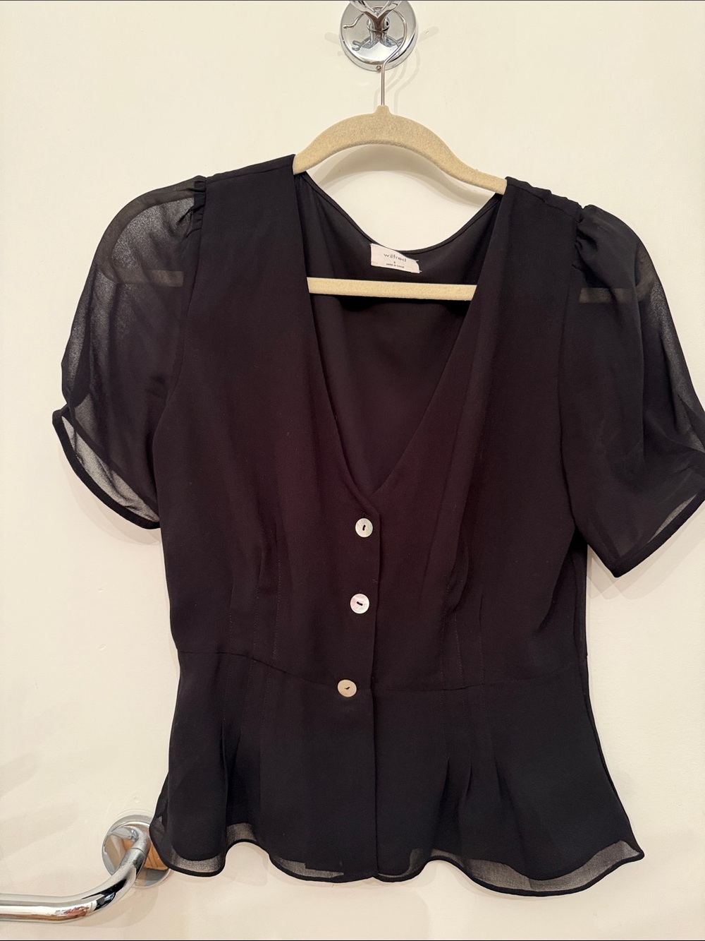 Aritzia Wilfred Black V-Neck Button Front Women's Top